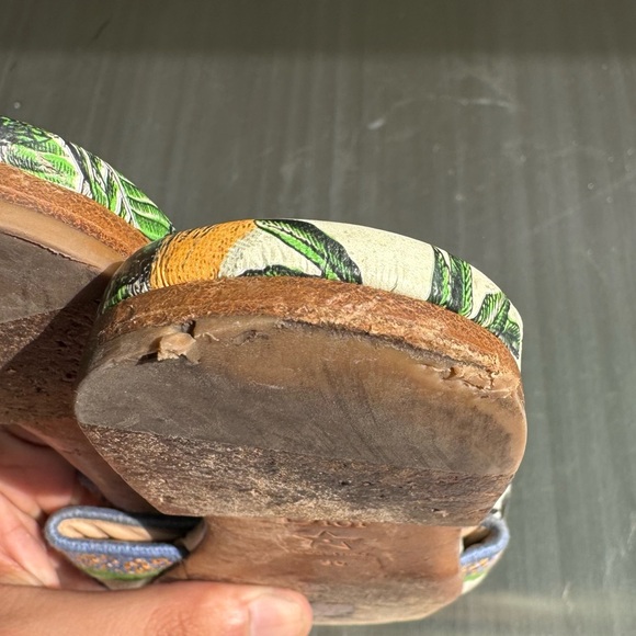 Dior Embroidered Dway Jungle Mules Sandals 36 in Green - Picture 5 of 7